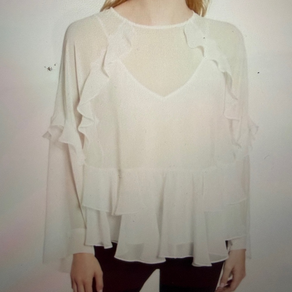 Chelsea 28 Ruffle top - Picture 12 of 14